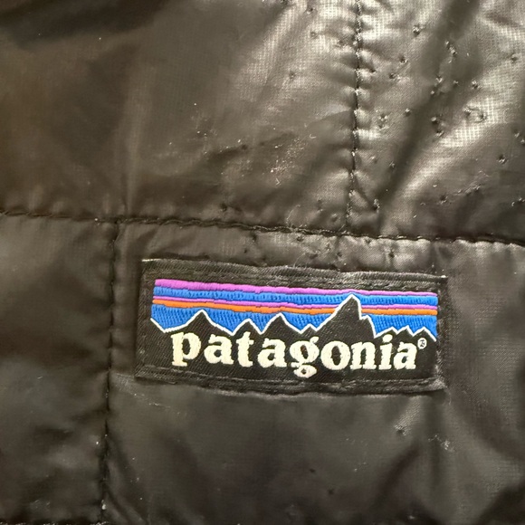 Patagonia Womens XS Black Quilted Jacket - Picture 3 of 8